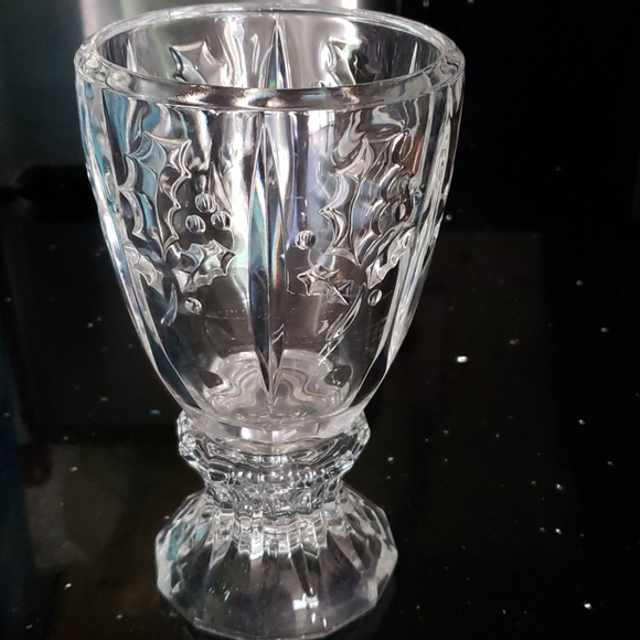 St. George  24% Lead Cystal Holly Hurricane - Picture 2 of 3